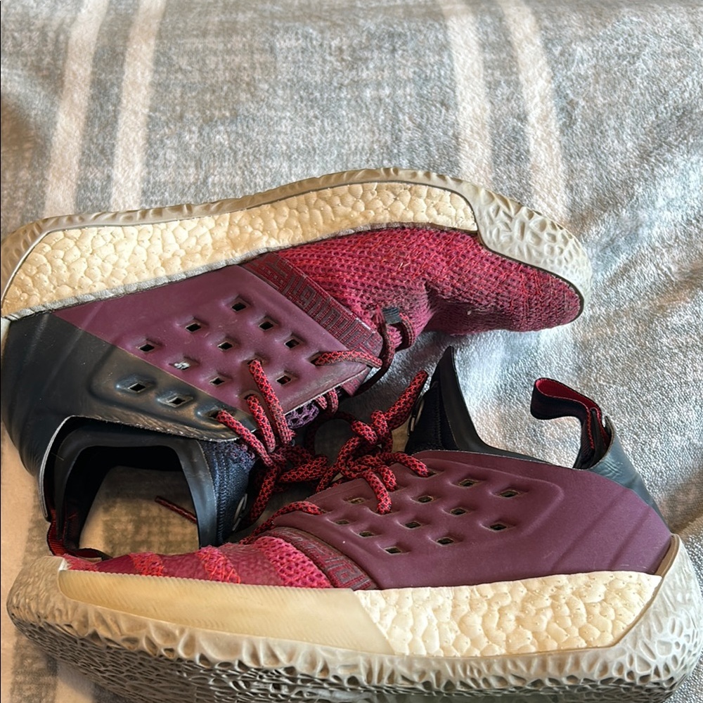Adidas Red and Black Athletic Shoes with Modern Design